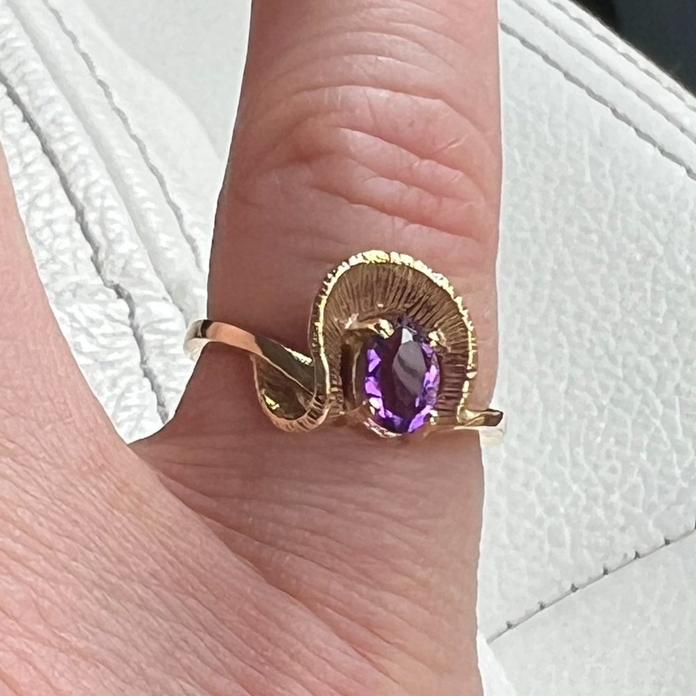 .5 ct Amethyst in 14k gold ring, sized 5.5